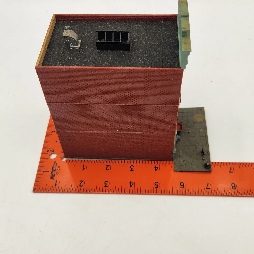 Model Power HO Scale Tenement Building Storefront West Germany Pola Vintage HO87